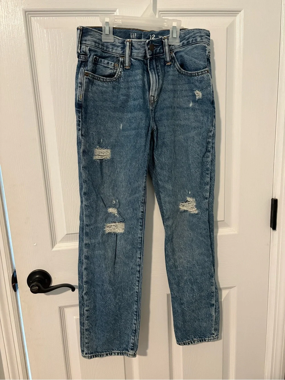 GAP High-Rise Distressed Jeans in Medium Blue Wash